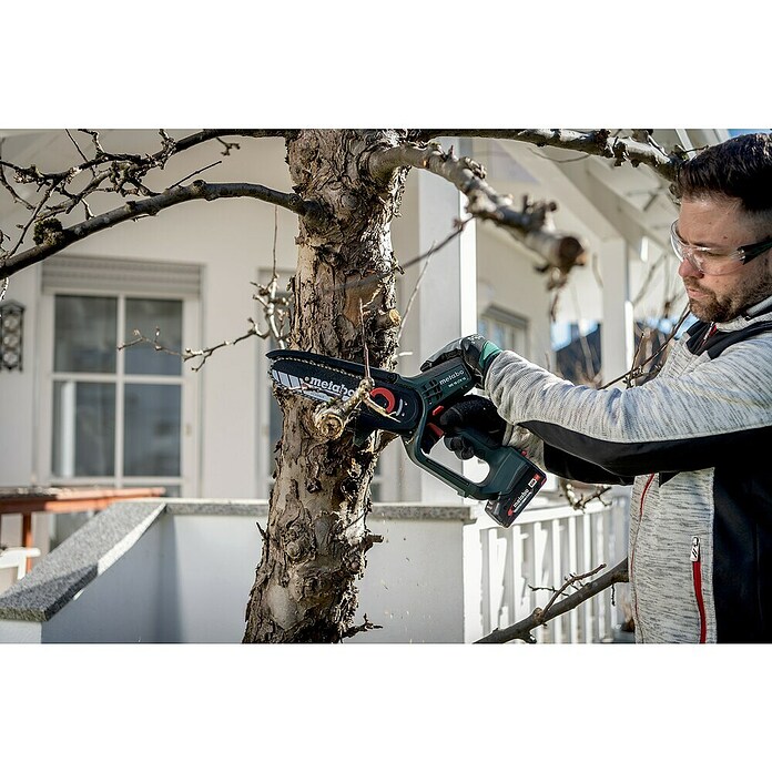 Metabo CAS 18V Motosierra de batería para una mano MS 18 LTX 15 (18 V, Iones de litio, Sin batería, Longitud de la cuchilla: 15 cm) | BAUHAUS