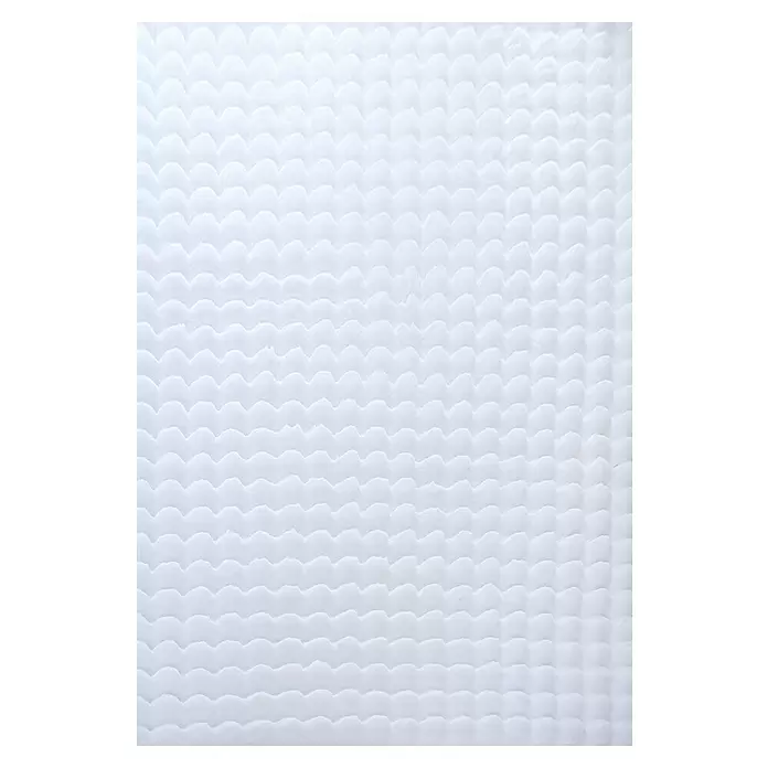 Fellteppich Ambiance - Weiß, 250 x 80 cm, 100 % Polyester - Weiße texturierte Oberfläche mit Wellenmuster.