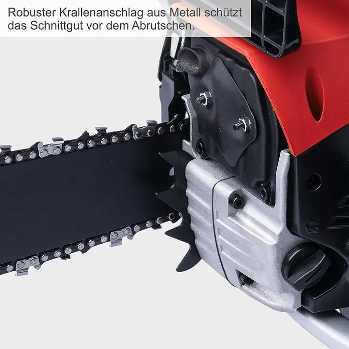 Scheppach Benzin-Kettensäge PCS46 - 1.800 W, 46 cm³, Schwertlänge: 45 cm, Max. Aststärke: 43 cm - Detailaufnahme einer Kettensäge mit robustem Krallenanschlag aus Metall zum Schutz vor Abrutschen des Schnittguts.