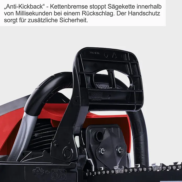 Scheppach Benzin-Kettensäge PCS56 - 2.300 W, 56 cm³, Schwertlänge: 51 cm, Max. Aststärke: 47 cm - Nahaufnahme einer Kettensäge mit Kettenbremse und Handschutz für zusätzliche Sicherheit bei Rückschlägen.