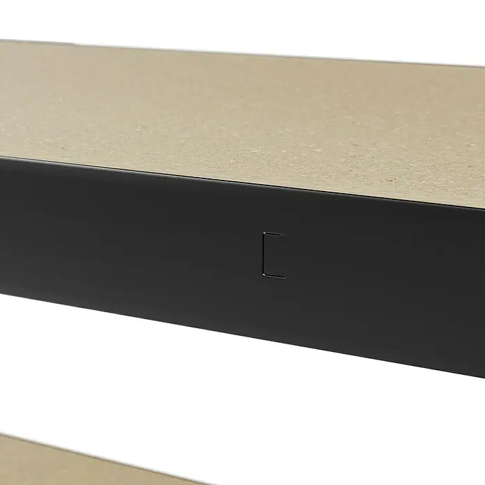 Regalux Schwerlastregal - H x B x T: 180 x 160 x 40 cm, Traglast pro Boden: 265 kg, Anzahl Böden: 5 Stk., Stecken, Anthrazitgrau - Nahaufnahme eines stilvollen schwarzen Bettgestells mit einer subtilen Aussparung, die modernes Design und Funktionalität vereint.