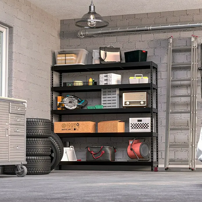 Regalux Schwerlastregal - H x B x T: 180 x 180 x 40 cm, Traglast pro Boden: 265 kg, Anzahl Böden: 5 Stk., Stecken, Anthrazitgrau - Aufnahme eines Garagenregals voller verschiedener Gegenstände, darunter Reifen, Kisten und Werkzeuge.
