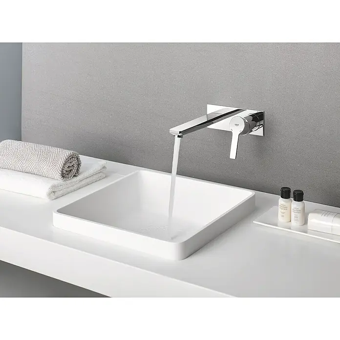 Grohe Lineare Waschtischarmatur - Wandmontage, Chrom, Glänzend, Ausladung Armatur: 207 mm - Elegantes Badezimmerwaschbecken mit modernem Wasserhahn und minimalistischem Design für ein stilvolles Ambiente.
