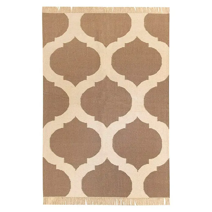 Alfombra de pelo corto Kilim moderna - Beige/Marrón, 200 x 140 cm - Alfombra beige con un patrón marroquí marrón con bordes con flecos. Una pieza de acento encantadora para cualquier habitación.