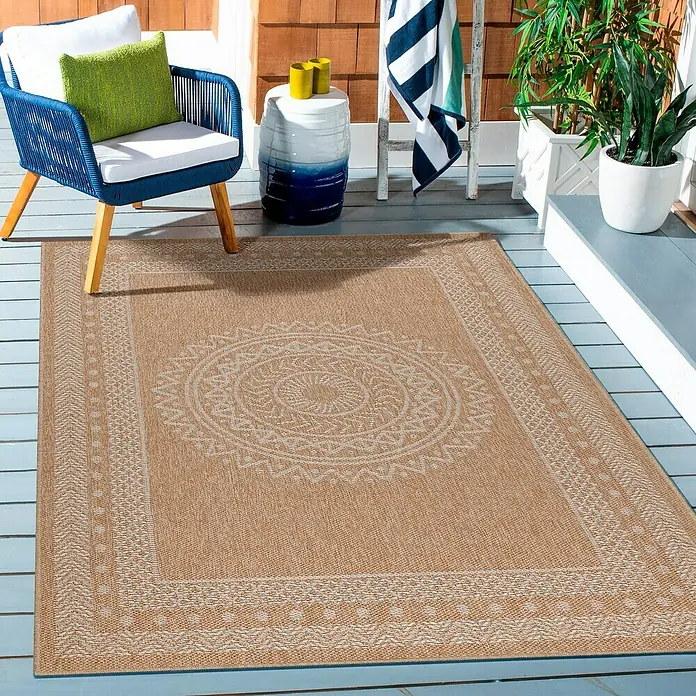 Outdoor-Teppich Dhaka I - Beige, 250 x 80 cm, 100 % Polypropylen - Ein beiger Outdoor-Teppich mit einem filigranen, runden Muster in der Mitte und einem dekorativen Rand.