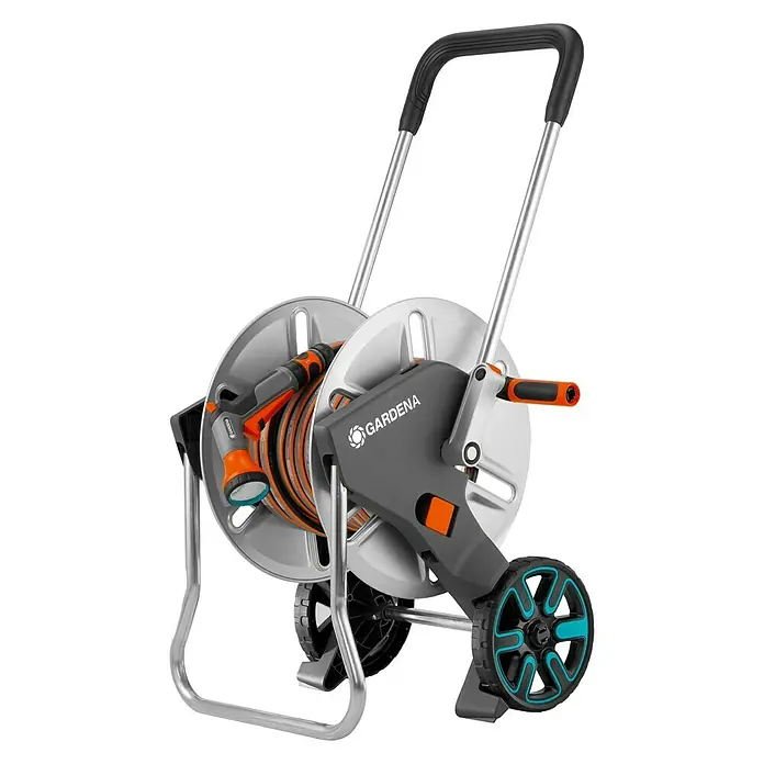 Gardena Kit carro portamangueras AquaRoll M - Metal, Longitud del tubo: 30 m - Carro para manguera de jardín con enrollador, ruedas y asa ajustable para riego cómodo.