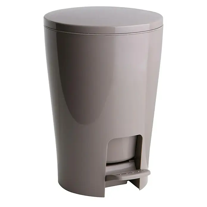 Tatay Cubo con pedal Diabolo - 5 l, Beige - Un cubo de basura gris con pedal para baño o cocina. El cubo de basura tiene una forma redonda y una tapa.