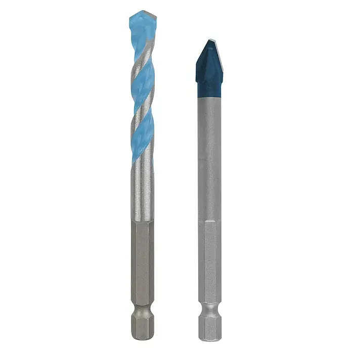 Bosch Expert Universalbohrer HEX-9 Hard Ceramic + HEX-9 Multi Construction - Durchmesser Bohrer: 8 mm - Nahaufnahme von zwei verschiedenen Arten von Steinbohrern. Diese Bohrer sind essenziell für präzise Arbeiten und professionelle Ergebnisse.