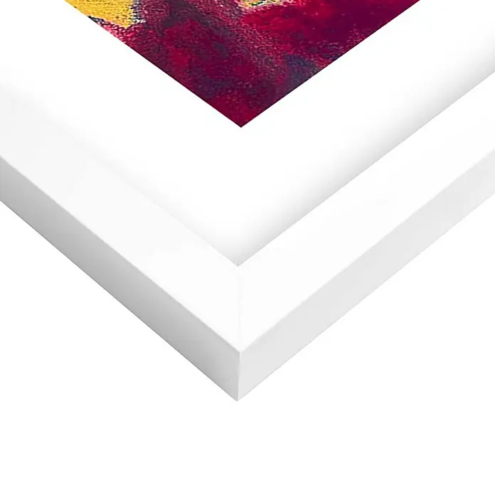 Reinders Bild Modern Frame - Mountain Canyon, B x H: 50 x 70 cm - Nahaufnahme eines weißen Bilderrahmen, der ein Kunstwerk mit abstrakten Farben wie Gelb, Rot und Lila einrahmt. Das Design ist modern und schlicht.