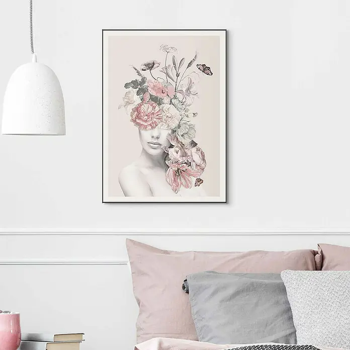 Reinders Bild Slim Frame Black - Floral Lady Sweet, B x H: 50 x 70 cm - Ein an der Wand hängendes gerahmtes Kunstwerk, das eine Frau mit Blumenkrone darstellt, sorgt für einen eleganten Akzent im Raum.