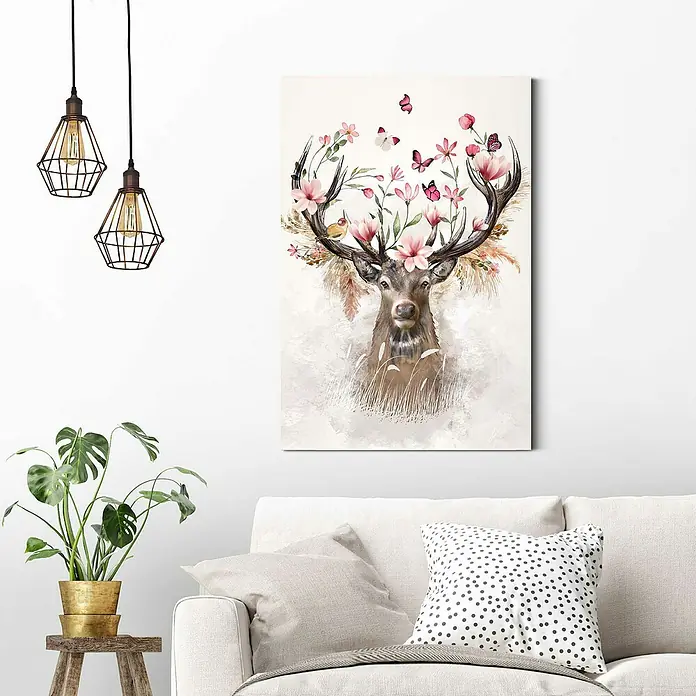 Reinders Decopanel - Sweet Deer, B x H: 60 x 90 cm - Wohnzimmerdekor mit Hirschkunst. Das Bild zeigt einen Hirsch mit Blumen, der über einem Sofa hängt und eine elegante Atmosphäre schafft.