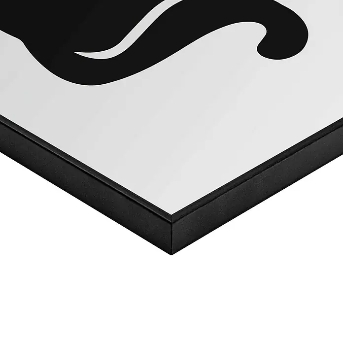 Reinders Bild Slim Frame Black - Black Cat, B x H: 20 x 30 cm - Detailaufnahme eines gerahmten Kunstwerks mit einem abstrakten Design in Schwarz und Weiß, das die hochwertige Verarbeitung hervorhebt.
