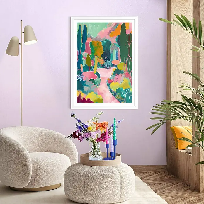 Reinders Bild Modern Frame - Mountain Canyon, B x H: 50 x 70 cm - Ein farbenfrohes gerahmtes Gemälde mit abstraktem Design hängt an einer lila Wand und verleiht dem Raum eine künstlerische Note.