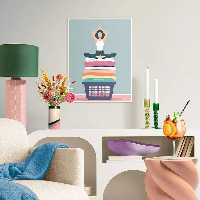Reinders Bild Slim Frame White - Zen Wash, B x H: 30 x 40 cm - Ein stilvolles Poster mit einer Yoga-Übung auf einem Wäschekorb, das jedem Raum eine entspannende Note verleiht.
