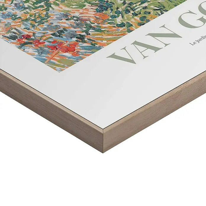 Reinders Bild Slim Frame Wood - Van Gogh - Riverbank in Springtime, B x H: 40 x 50 cm - Nahaufnahme eines gerahmten Kunstdrucks von Van Gogh, der "Le jardin de Daubigny" zeigt. Der Rahmen ist aus hellem Holz gefertigt.