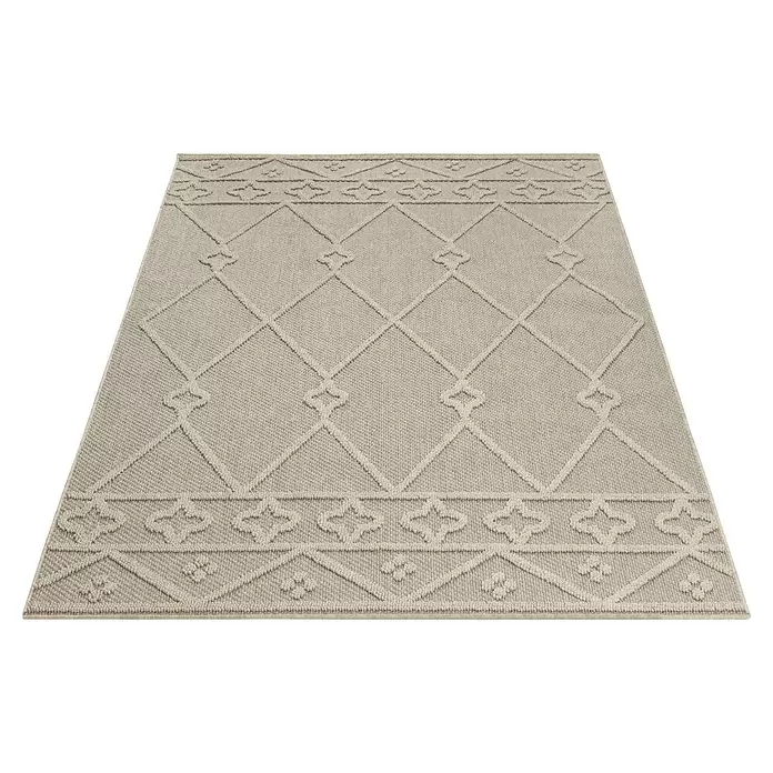 Outdoor-Teppich Patara II - Beige, 150 x 80 cm, 100 % Polypropylen - Heller beigefarbener Teppich mit subtilem geometrischem Muster aus Rauten und stilisierten Blumenmotiven.