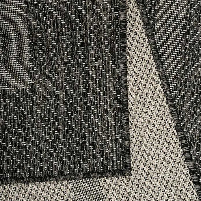 Outdoor-Teppich Relax - Schwarz, 290 x 200 cm, 100 % Polypropylen - Nahaufnahme eines Outdoor-Teppichs mit einem eleganten schwarzen Webmuster, ideal für stilvolle Terrassen und Gärten.
