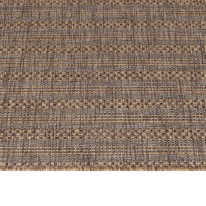 Outdoor-Teppich Zagora III - Kupfer, 150 x 80 cm, 100 % Polypropylen - Detailaufnahme eines gewebten Teppichs mit braunen und blauen Farbtönen und einem dezenten Muster. Ideal für Wohnräume.