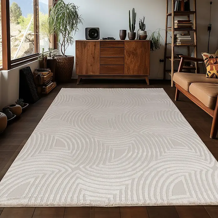 Kurzflorteppich Sahara II - Beige, 170 x 120 cm, 100 % Polypropylen - Dieser elegante Teppich mit geometrischem Muster verleiht jedem Raum eine moderne Note und sorgt für ein stilvolles Ambiente.