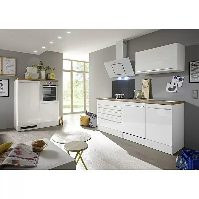 Respekta Premium Composición de cocina Gabriel - Ancho: 320 cm, Blanco, Con electrodomésticos - Cocina moderna blanca brillante con encimeras de madera clara, horno, vitrocerámica y campana integrados, en un espacio luminoso.