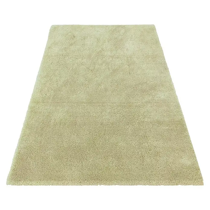 Alfombra de pelo corto Hong Kong - Aceite, 115 x 60 cm, Poliéster - Una alfombra de color verde claro con una textura suave sobre un fondo negro. Ideal para crear un ambiente acogedor en cualquier espacio.