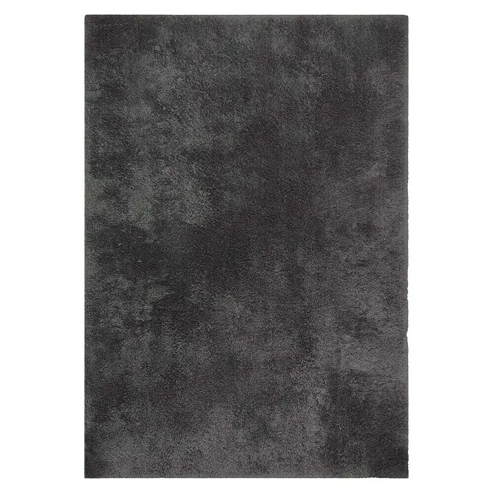 Alfombra de pelo largo Bolonia - Café, 115 x 60 cm, 100% Poliéster - Primer plano de una alfombra rectangular de color carbón con una textura sutil, ideal para espacios de vida y oficinas modernos.