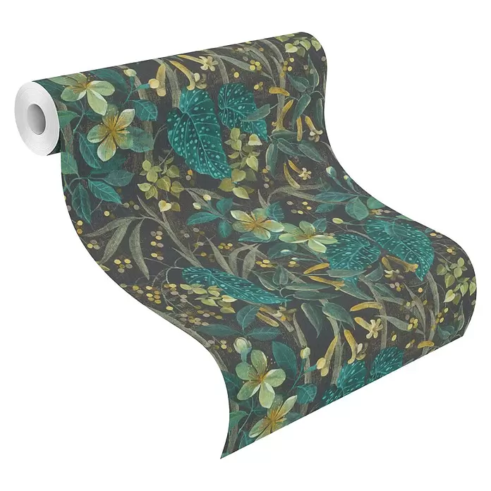 Rasch Curiosity Vliestapete Pflanzen - Demin, Floral, 10,05 x 0,53 m - Entrollte Tapetenrolle mit dunklem Hintergrund und grün-blau-gelbem Blumenmuster.