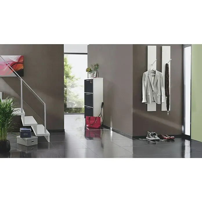 Rasch Sky Lounge Vliestapete Metallic-Uni - Dunkelbraun, Uni, 10,05 x 0,53 m - Die elegante Garderobe mit Blazer und Schal ist eine stilvolle Ergänzung für jeden Eingangsbereich. Die moderne Einrichtung sorgt für Ordnung und Flair.