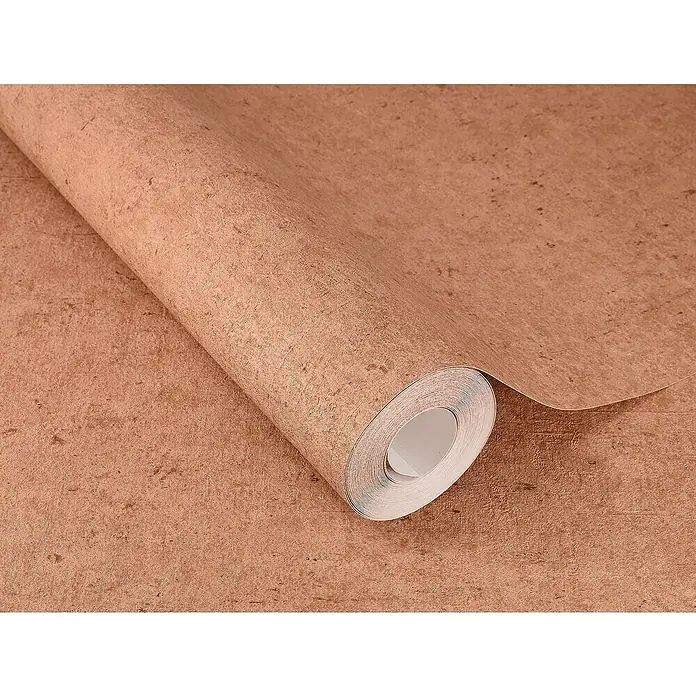 Rasch Factory V Vliestapete Beton-Uni - Terra, Uni, 10,05 x 0,53 m - Nahaufnahme einer Rolle strukturierten, braunen Vinyltapete. Perfekt für die stilvolle Wandgestaltung in jedem Raum.