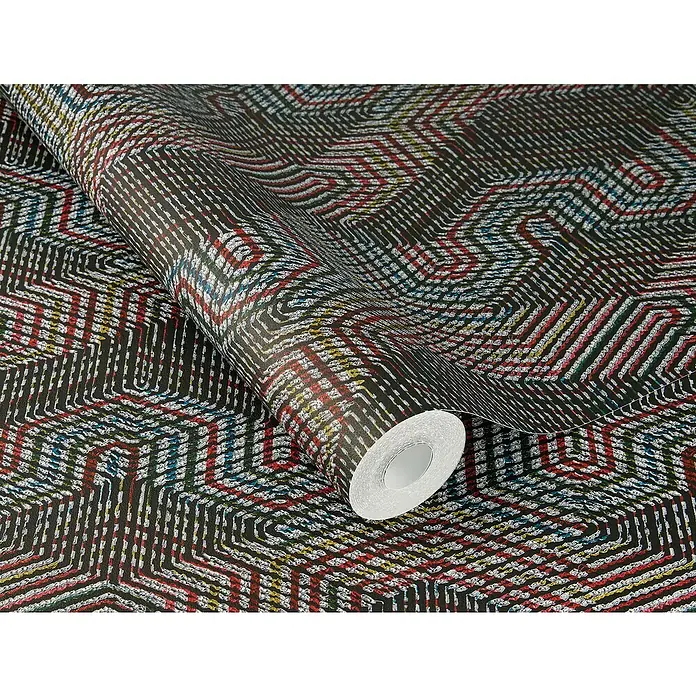 Rasch African Queen III Vliestapete Ethnomuster - Dunkelrot, Grafisch, 10,05 x 0,53 m - Rolle gemusterte Tapete mit geometrischen Formen in bunten Farben wie Rot, Gelb und Blau auf dunklem Hintergrund.