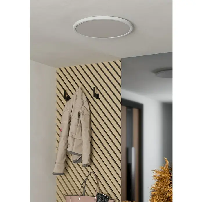 Eglo LED-Deckenleuchte Minerario - 20,2 W, Ø x H: 39 x 3 cm, Schwarz, Warmweiß - Deckenleuchte mit runder, minimalistischer Formgebung. Das elegante Design fügt sich nahtlos in moderne Wohnräume ein und spendet angenehmes Licht.