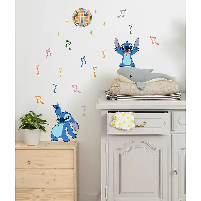 Komar Wandtattoo Stich Music - Bunt, 23 -tlg. - Wunderbare Wandsticker mit Stitch-Motiven, die eine fröhliche und verspielte Atmosphäre in jedem Kinderzimmer schaffen. Dekorative Elemente wie Noten und eine Discokugel.