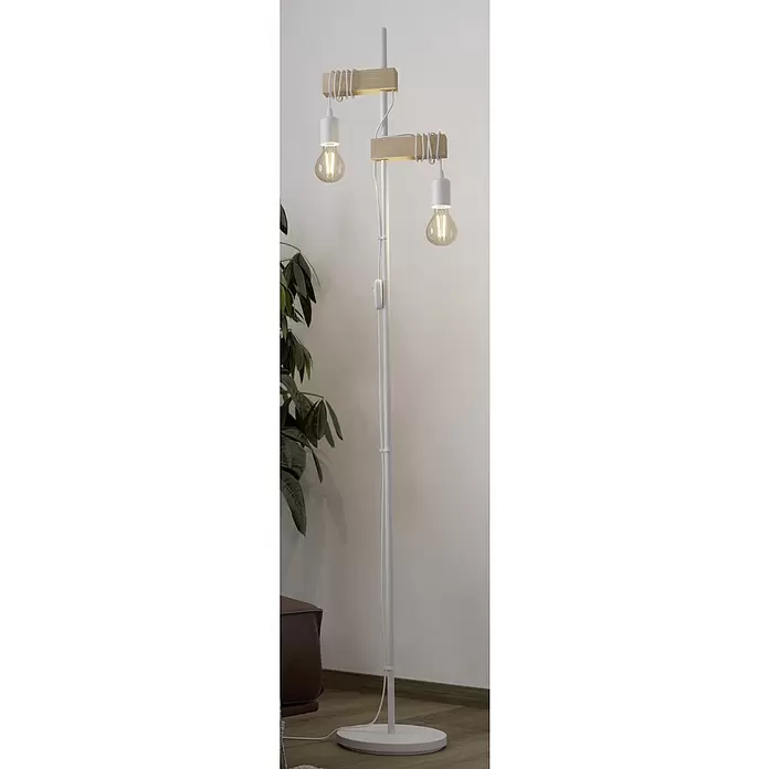 Eglo Townshend Stehleuchte - 20 W, Höhe: 166,5 cm, Braun/Weiß, E27 - Minimalistische weiße Stehlampe mit Holzbalken und zwei sichtbaren Edison-Glühbirnen. Weiße Kabel sind um Holz und Stange gewickelt.