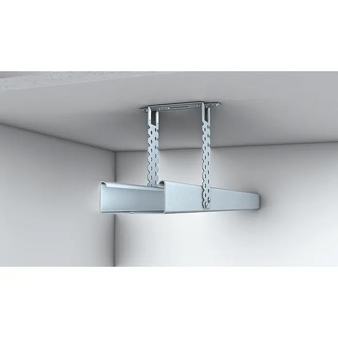 Probau Direktabhänger - Geeignet für: CD-Deckenprofile, 100 Stk., Höhe: 125 mm - Eine perspektivische Ansicht einer Kabelrinne aus Metall, die an einer Decke mit Metallstützen befestigt ist.