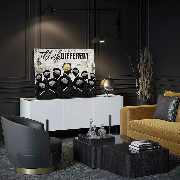 Dotcomcanvas Leinwandbild - Think Different, B x H: 120 x 90 cm - Das Bild zeigt ein stilvolles Wohnzimmer mit einem auffälligen Wandbild "Think Different" über einem modernen Sideboard.