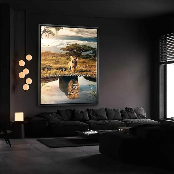 Dotcomcanvas Leinwandbild - Mindset Is Everything Africa, B x H: 75 x 100 cm - Das imposante Löwenbild „Mindset is Everything“ in einem stilvollen, dunklen Wohnzimmer. Ein echter Hingucker an der Wand.
