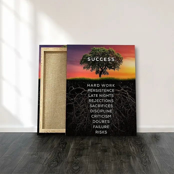 Dotcomcanvas Leinwandbild - Baum des Erfolgs, B x H: 60 x 80 cm - Das Bild zeigt eine inspirierende Leinwand mit der Aufschrift "Success" und einer bildlichen Darstellung der Erfolgsfaktoren.