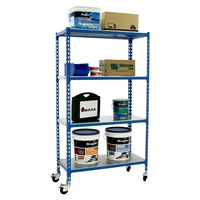Simonrack Simonclick Metallregal Simonclick Plus - H x B x T: 150 x 90 x 40 cm, Traglast pro Boden: 180 kg, Anzahl Böden: 4 Stk., Stecken, Blau/Silber - Regal mit Bruguer Farbe, Simon Rack Boxen und Amada Kanister. Das Regal ist blau und hat vier Ebenen mit verschiedenen Produkten.
