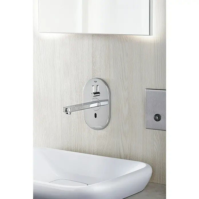 Grohe Eurosmart Waschtischarmatur - Wandmontage, Chrom, Glänzend, Ausladung Armatur: 170 mm - Elegante Grohe Essence Armatur mit Sensortechnik und geschwungenem Waschbecken für moderne Badezimmer.