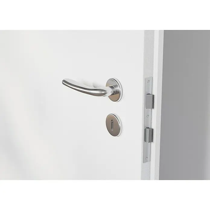 Hoppe Drückergarnitur Cardiff - Stärke Tür: 42 mm - 37 mm, Edelstahl, Buntbart, Form Schild: Rund - Nahaufnahme einer weißen Tür mit einem modernen silbernen Türgriff und Schlüsselloch. Die Tür steht leicht offen und zeigt das Schloss.