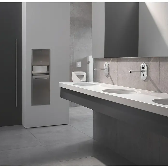 Grohe Euroeco Waschtischarmatur - Wandmontage, Chrom, Glänzend, Ausladung Armatur: 172 mm - Öffentliches Badezimmer mit modernem Design, mit mehreren Waschbecken, Papierspender und berührungslosen Wasserhähnen für Hygiene.