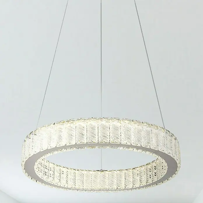 Globo Mucky LED-Pendelleuchte rund - 50 W, Ø x H: 50 x 120 cm, Klar, Silber verchromt - Ein runder Kristallleuchter hängt elegant von der Decke, ein funkelndes Highlight für jeden Raum, der Helligkeit und Stil vereint.