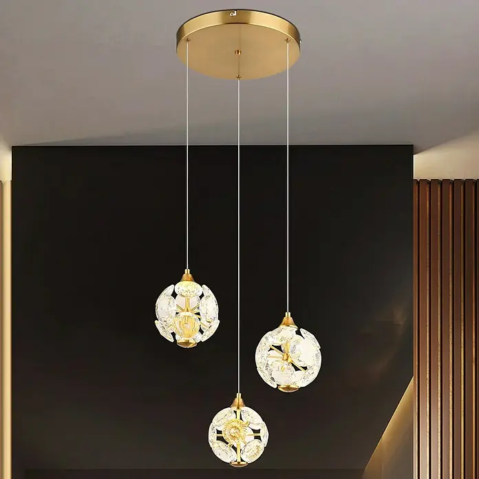 Globo Virina LED-Pendelleuchte rund - 24 W, Ø x H: 42 x 150 cm, Klar, Gold - Elegante Mehrfach-Pendelleuchte mit goldenem Finish und Kristallglas-Kugeln, die ein warmes und einladendes Licht erzeugt.