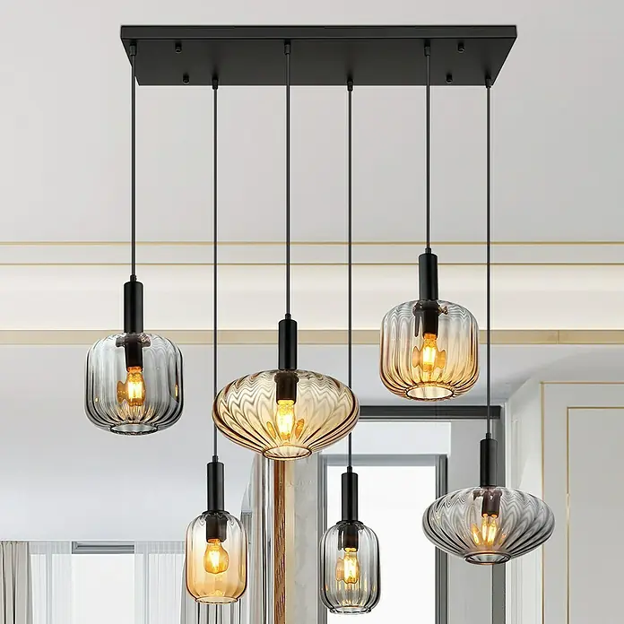 Globo Pendelleuchte Valletta - 60 W, L x B x H: 100 x 47 x 150 cm, Amber, Schwarz matt - Elegante Pendelleuchte mit fünf verschieden geformten, bernsteinfarbenen Glasschirmen, die ein warmes Licht verbreiten. Ein stilvolles Highlight für jeden Raum.