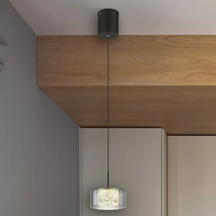 Globo LED-Pendelleuchte rund Fogsy - 6 W, Ø x H: 15 x 150 cm, Rauch, Schwarz, Warmweiß - Moderne Pendelleuchte mit klarem Glasschirm und schwarzer Aufhängung für stilvolle Beleuchtung.