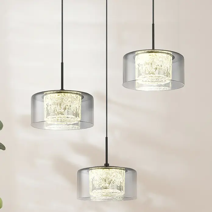 Globo LED-Pendelleuchte rund Fogsy - 24 W, Ø x H: 40 x 150 cm, Rauch, Schwarz, Warmweiß - Elegante Pendelleuchten mit zylindrischen Rauchglas-Schirmen und filigranen, leuchtenden Glaseinsätzen für eine stilvolle Beleuchtung.