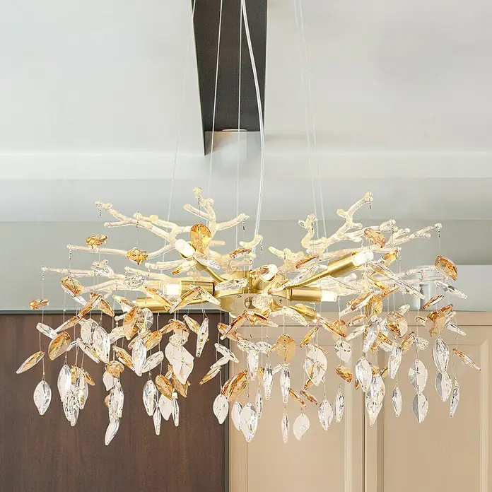 Globo Hängelampe Danna - 8 W, Ø x H: 61 x 120 cm, Gold/Rauchfarben - Elegante, moderne Deckenleuchte mit goldenem Gestell und zarten Kristallanhängern, die ein warmes Licht verbreitet.