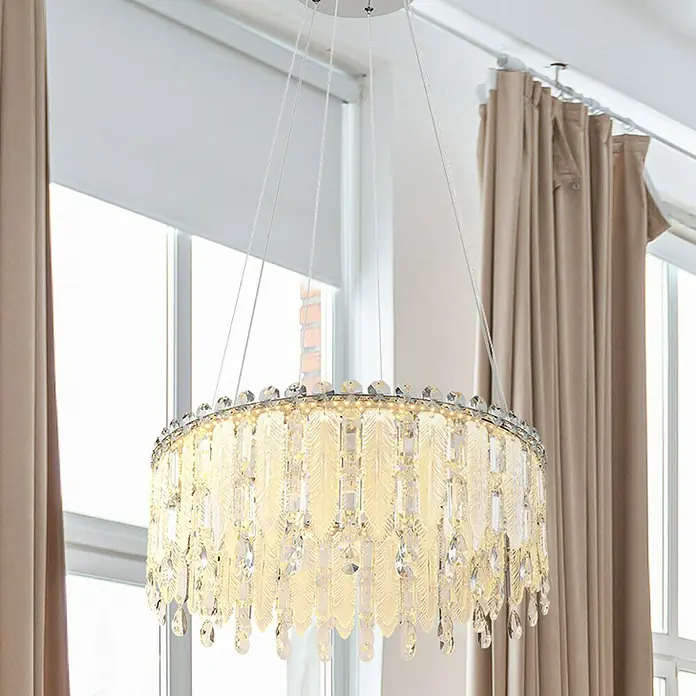 Globo Klunka LED-Pendelleuchte rund - 58 W, Ø x H: 60 x 120 cm, Klar, Silber verchromt - Atemberaubende Kristallfeder-Kronleuchter. Elegante Beleuchtung für ein stilvolles Ambiente, die jeden Raum mit ihrem Glanz verzaubert.