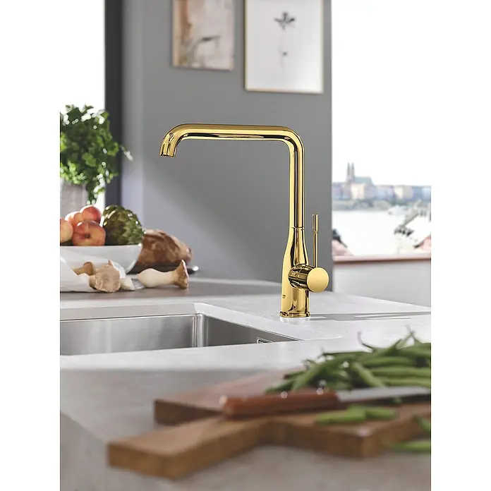 Grohe Essence Spültischarmatur - U-Auslauf, Cool Sunrise, Glänzend - Elegante goldene Küchenarmatur im modernen Design. Die Armatur ist ein echter Blickfang und verleiht der Küche einen luxuriösen Touch.