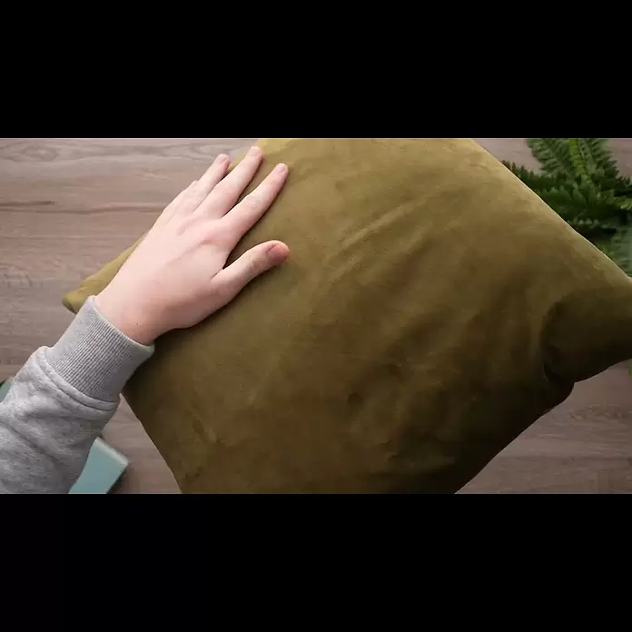 Kissen Finja - Military Olive, 45 x 45 cm, 100 % Polyester - Kissen Finja